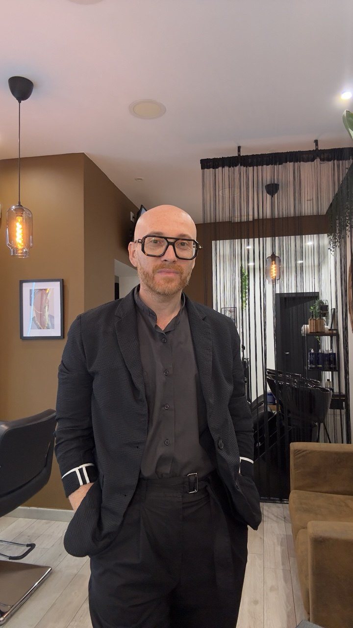 Gaetano, peluquero italiano y fundador de Creazioni Hair Salon, Barcelona