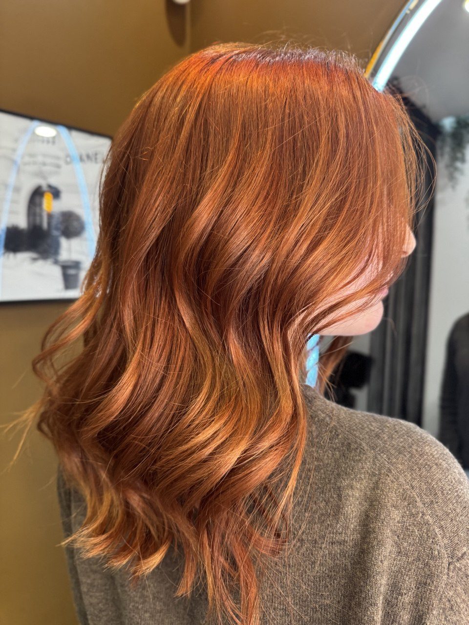 Color cobrizo · Creazioni Hair Salon Barcelona