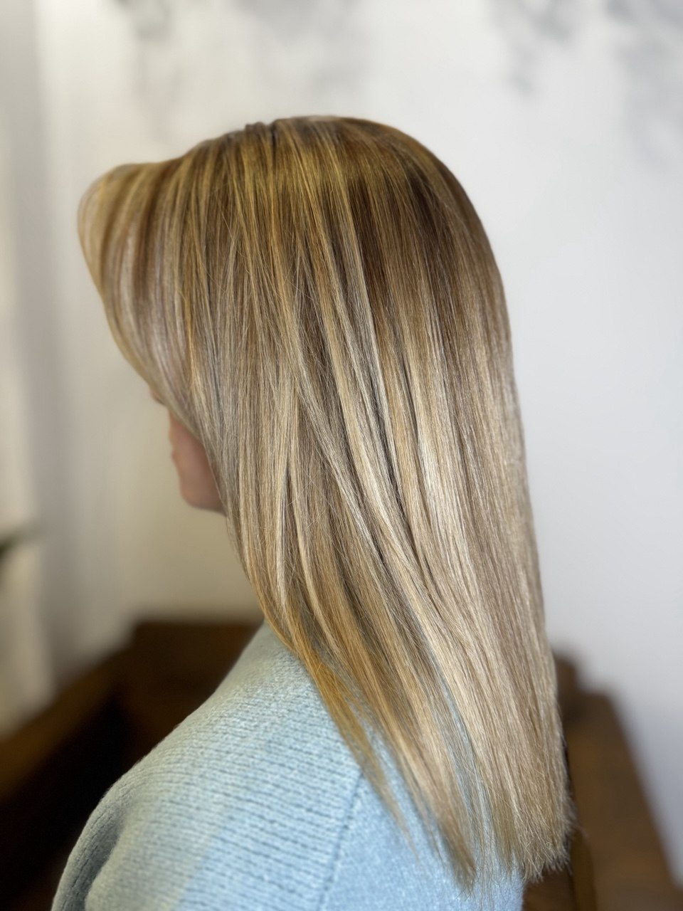 Rubio liso con mechas · Creazioni Hair Salon Barcelona