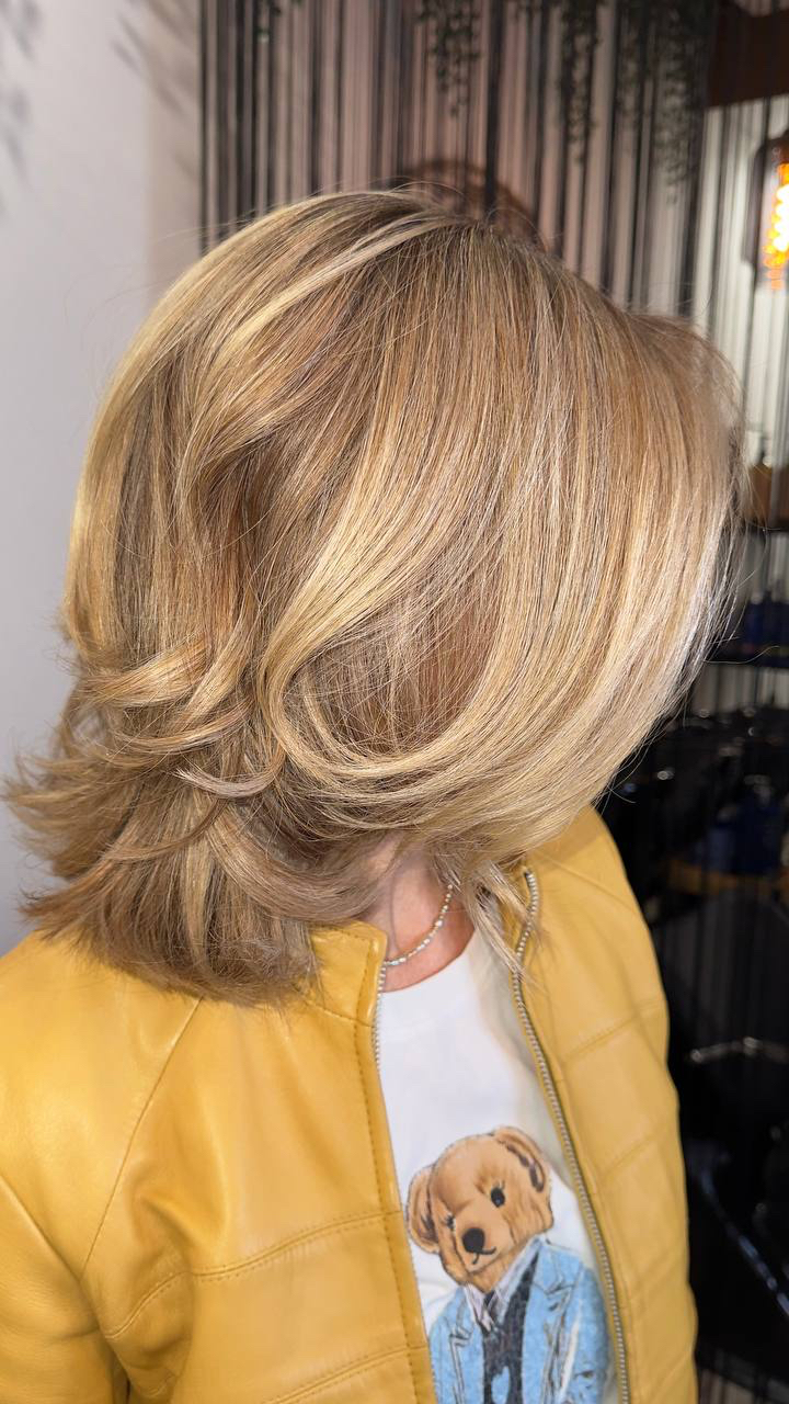 Mechas caramelo onduladas